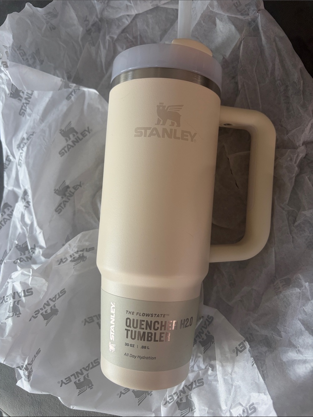 STANLEY The Quencher H2.0 Flowstate Tumbler 30 OZ Cream NWT